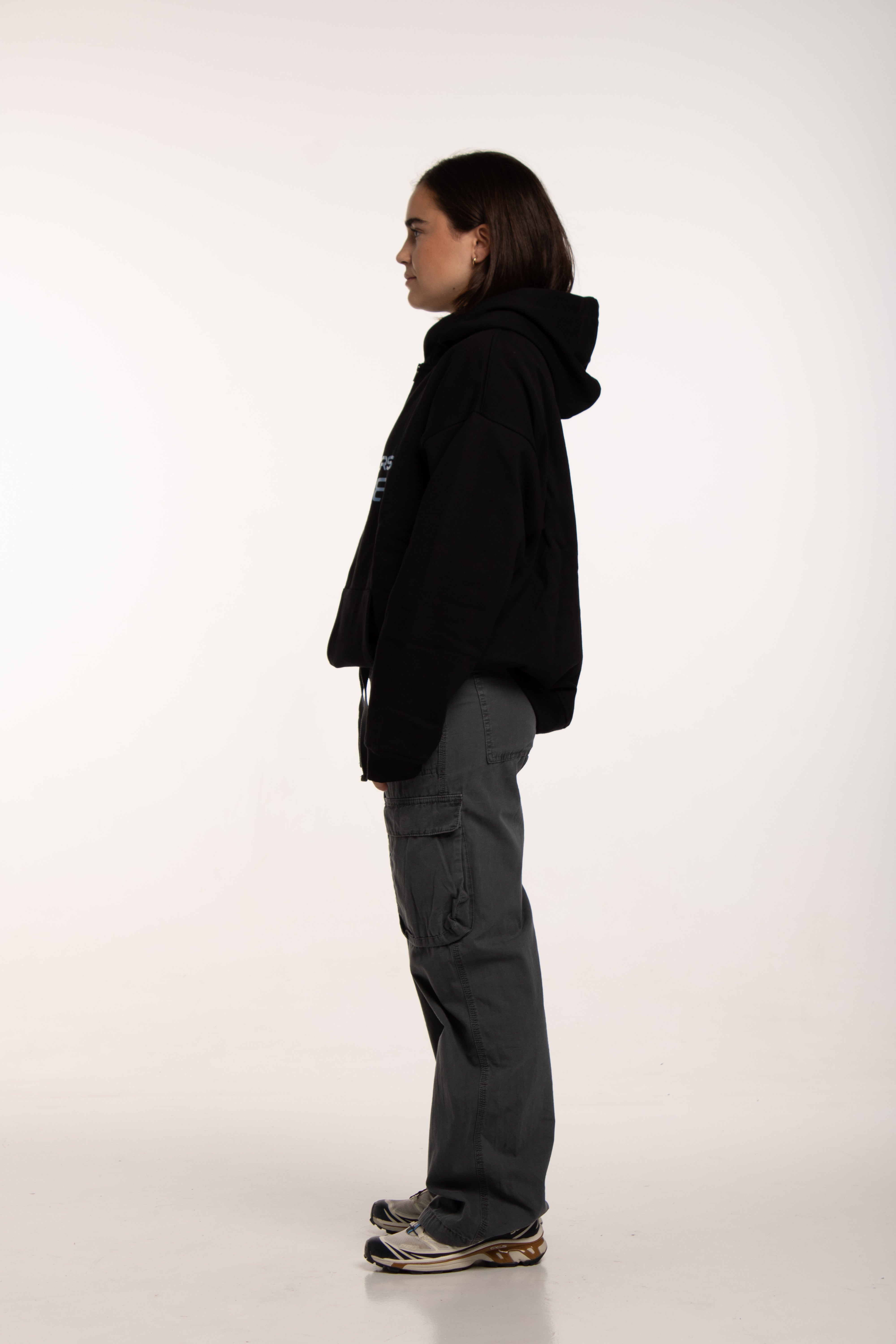 EUROPE ZIPPER BLACK